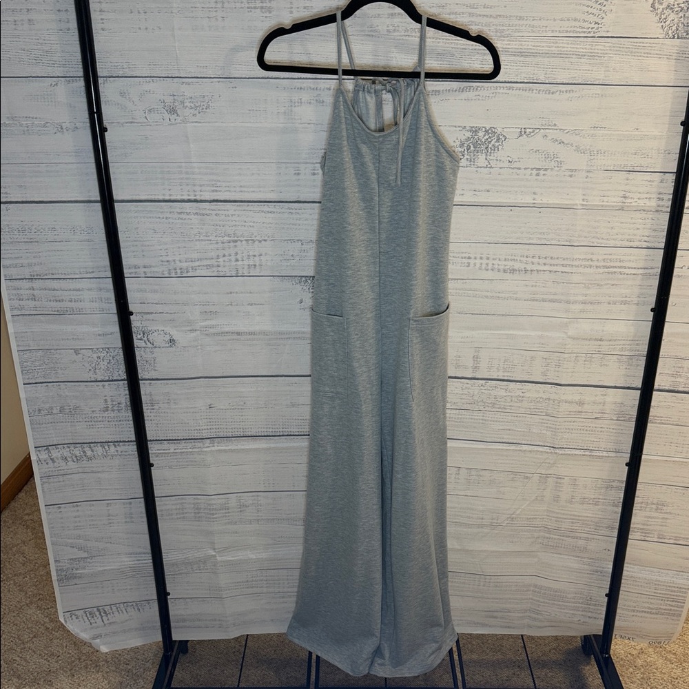 NWOT Sleeveless Wide-Leg Jumpsuit in Heather Gray - Picture 6 of 7